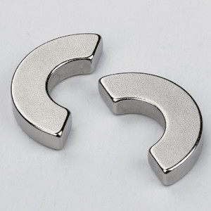 औद्योगिक के लिए स्थायी घुमावदार Neodymium मैग्नेट टाइल Ndfeb आर्क आकार का चुंबक